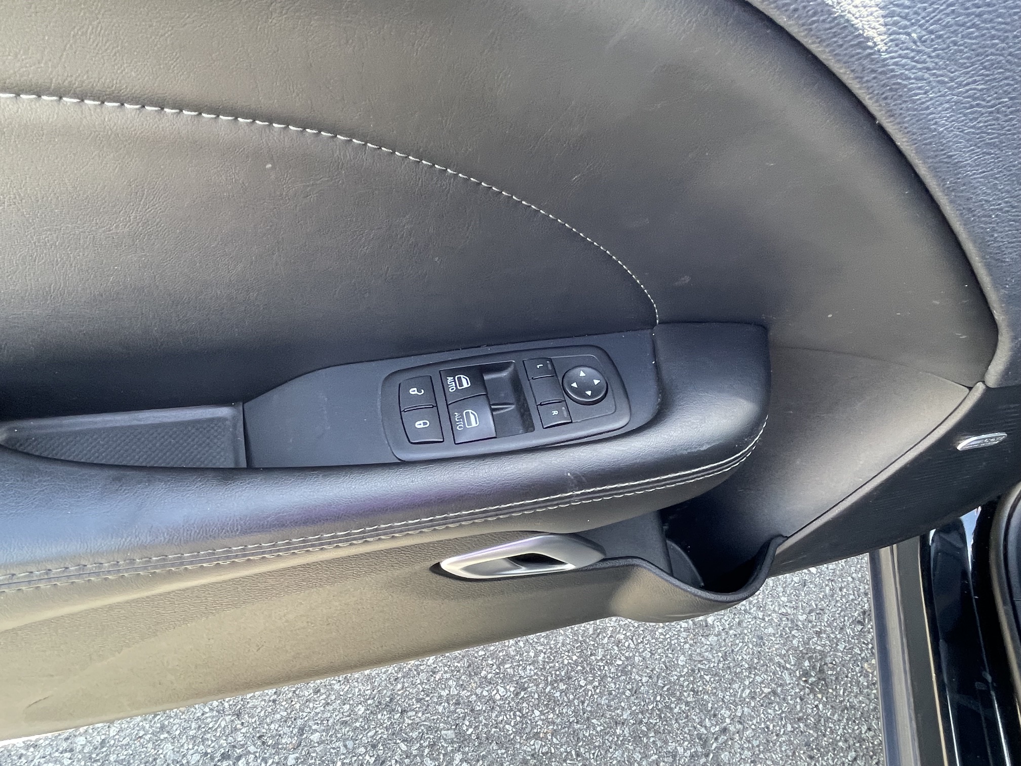 2015 Dodge Challenger SXT Plus