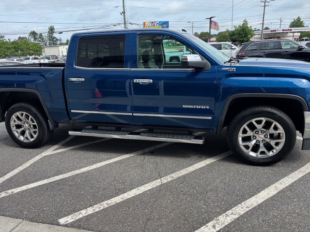 2017 GMC Sierra SLT